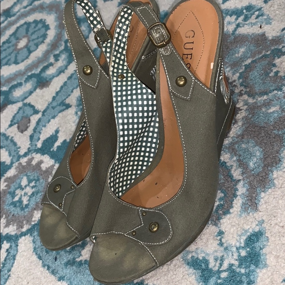 Sandals - Picture 2 of 4